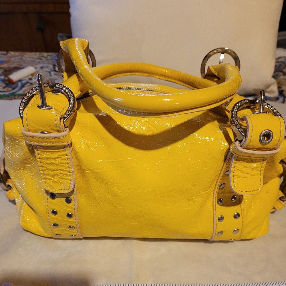 100% crushed leather